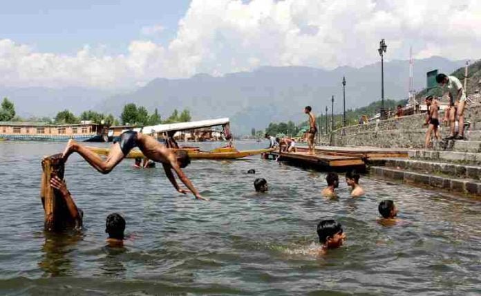 Kashmir Swelters: Srinagar Records Second Hottest July Day in a Decade