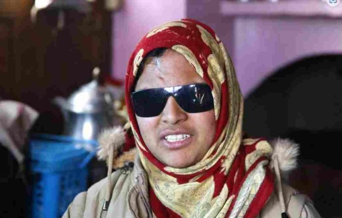 Blinded by pellets in 2016, Insha Mushtaq qualifies class 12th board exams