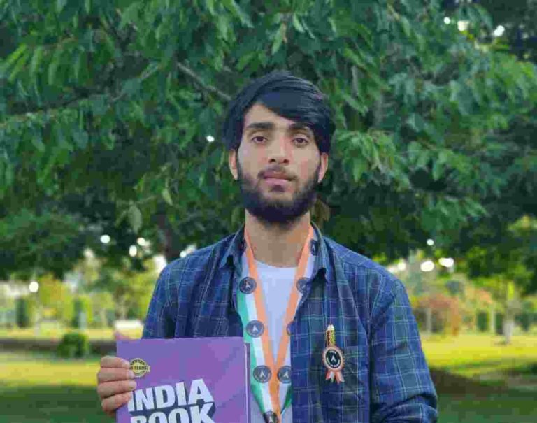 ‘Keashur Praw’ makes it to India Books of Records for promoting Kashmiri language