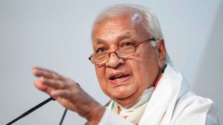 People in Kashmir were peace loving: Kerala Guv