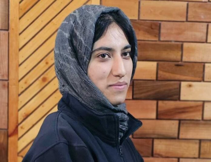 Silent Strides to Success: Budgam's Attiya Zehra Shines with 99.84 Percentile in JEE