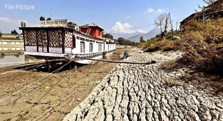 Dry Spell Shrinks J&K’s Water Bodies After 86% Rainfall Deficit